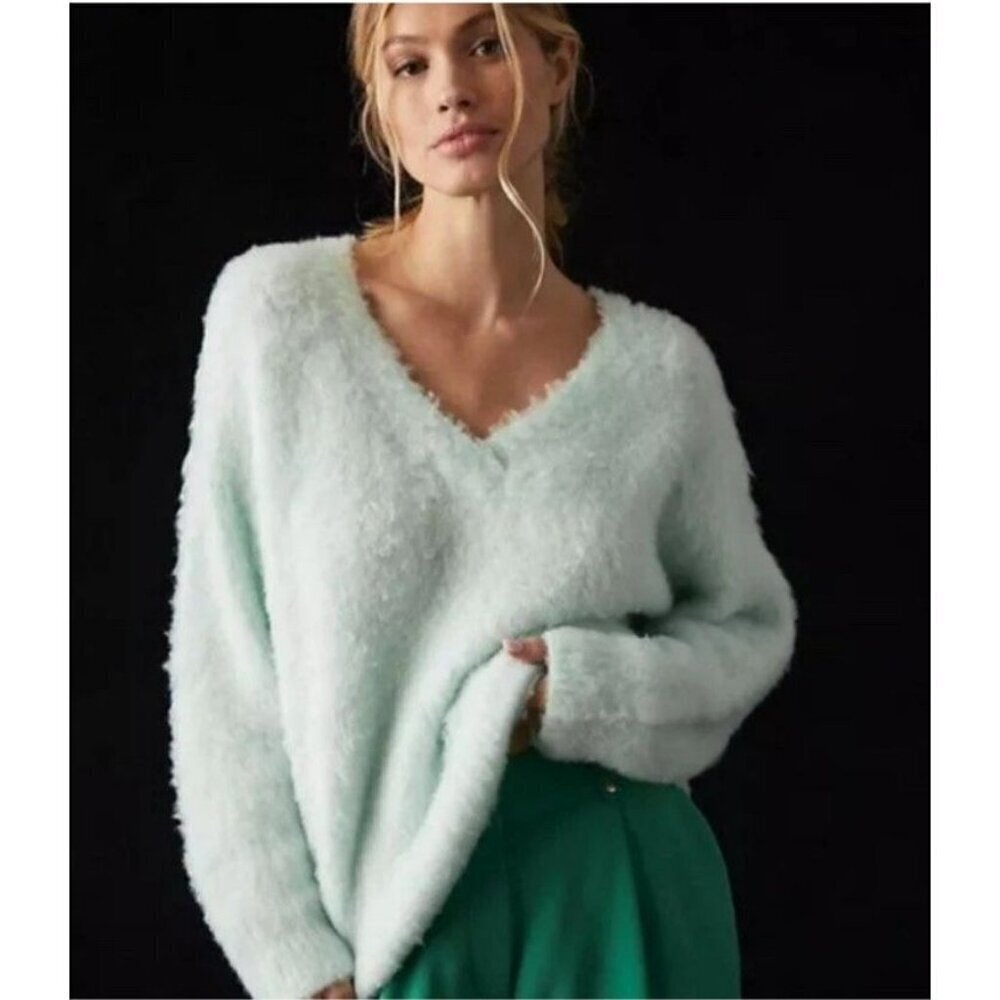 Anthropologie Maeve Plush V-Neck Sweater Size Medium Mint Green EUC